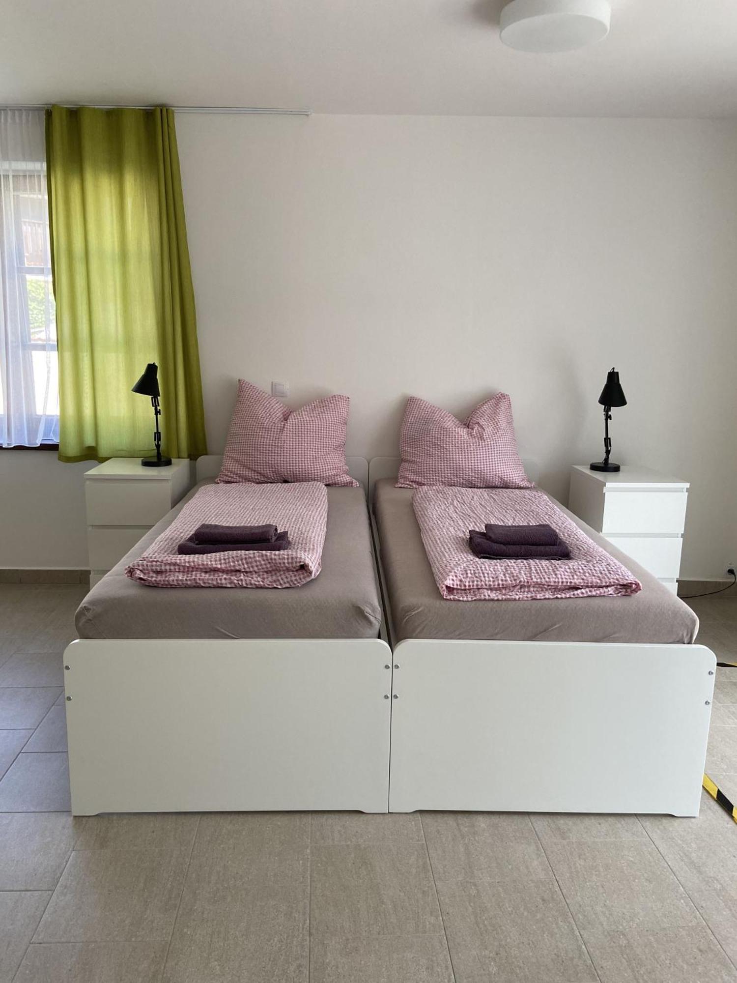 Penzion V Podzamci Trebon Bagian luar foto
